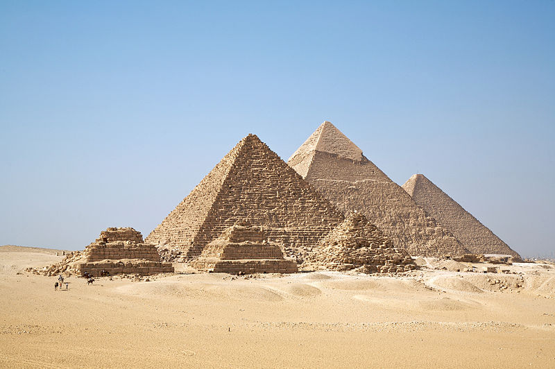 800px-All_Gizah_Pyramids